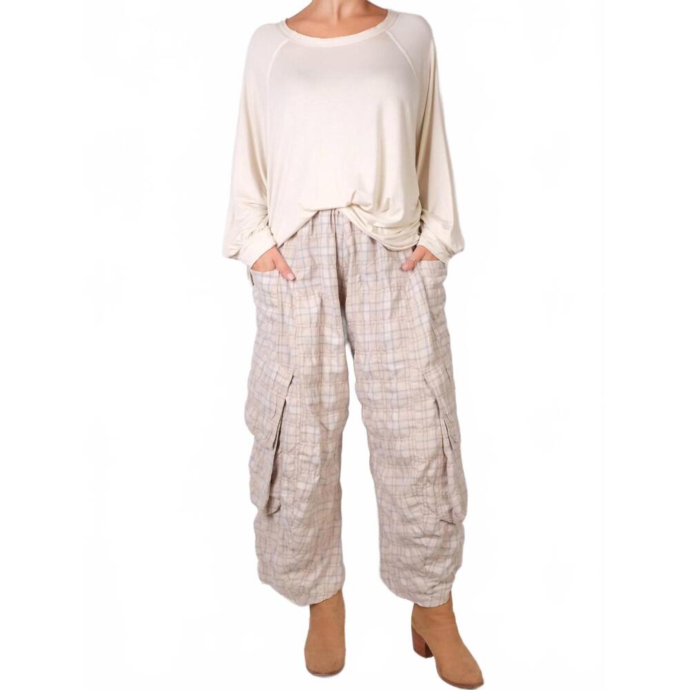 NEW DRESS TO KILL lycra baseball pullover in cream